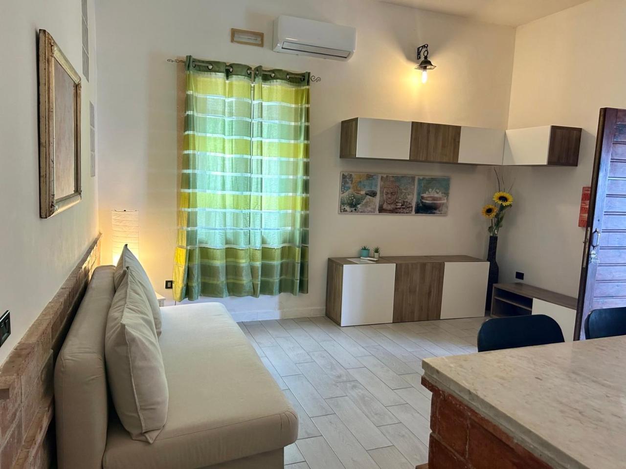 Dolce Basilico Bed & Breakfast อากรอโปลี ภายนอก รูปภาพ