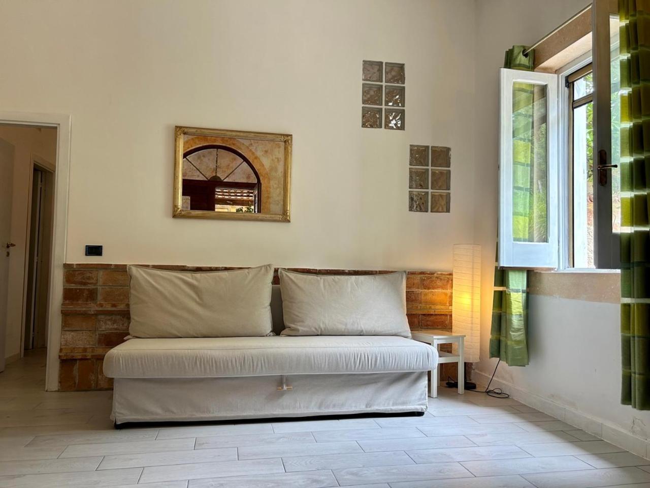 Dolce Basilico Bed & Breakfast อากรอโปลี ภายนอก รูปภาพ